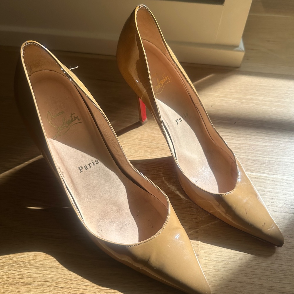 Christian Louboutain Beige Patent Leather High Heels - Picture 4 of 8